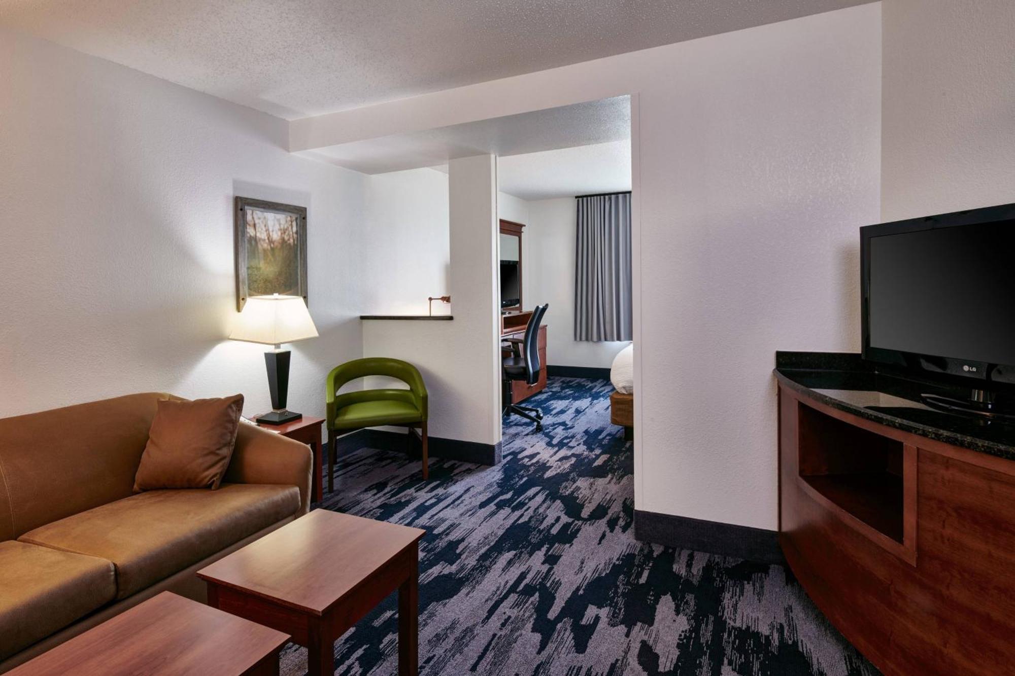 Fairfield Inn&Suites Detroit Livonia Buitenkant foto